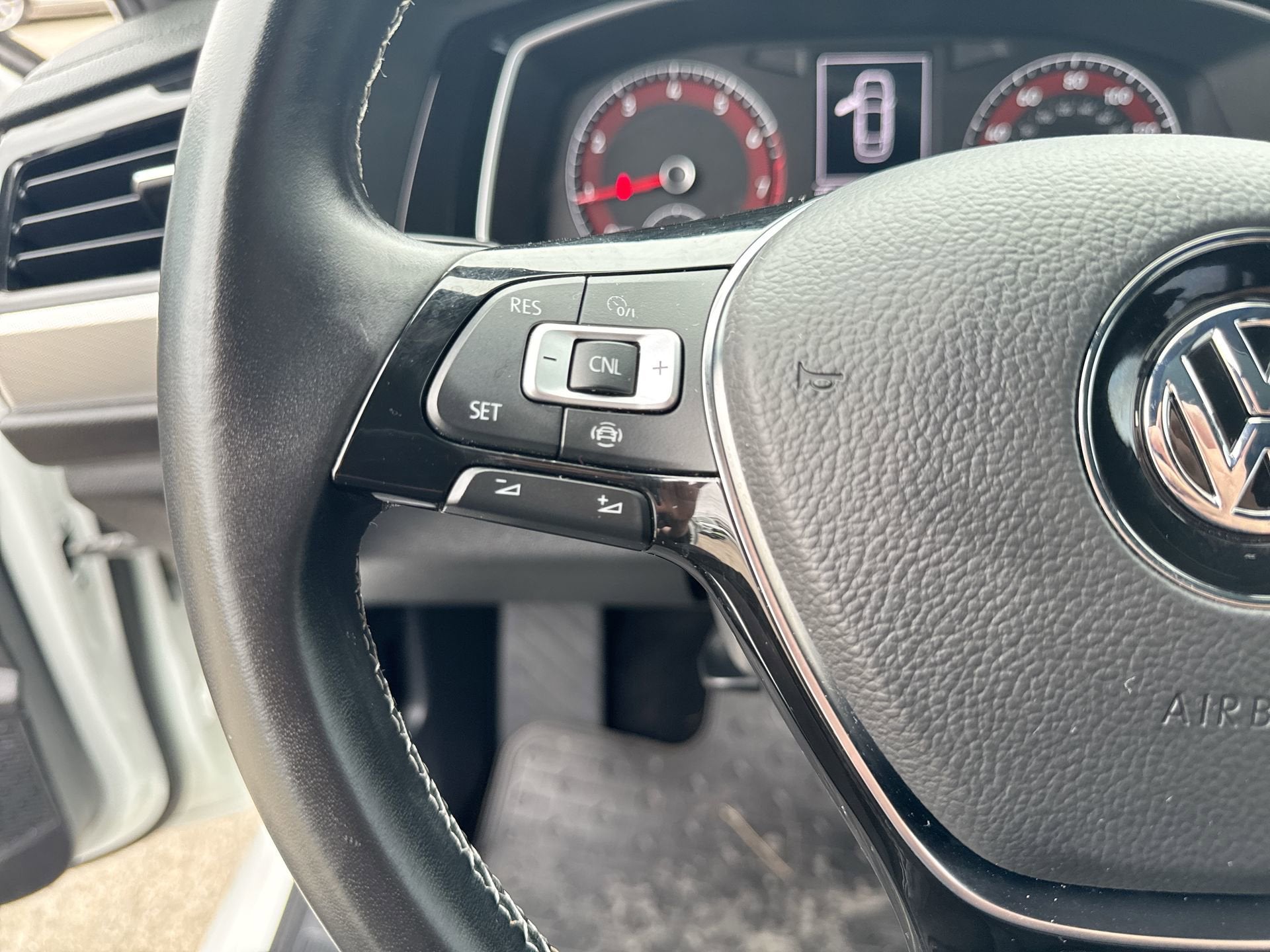 2019 Volkswagen Jetta R-Line