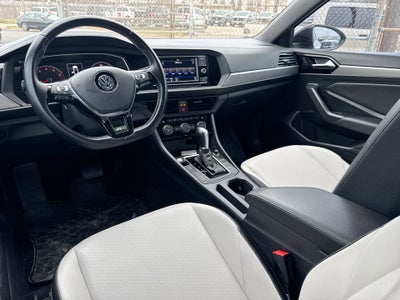 2019 Volkswagen Jetta R-Line