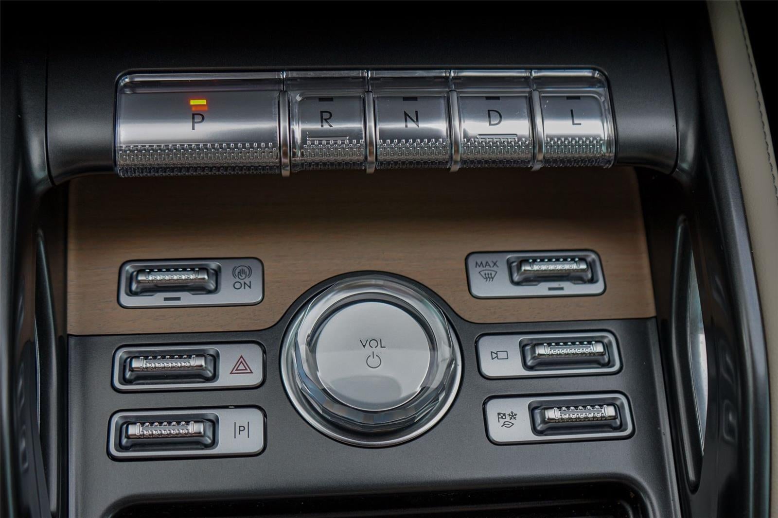 2025 Lincoln Nautilus Reserve