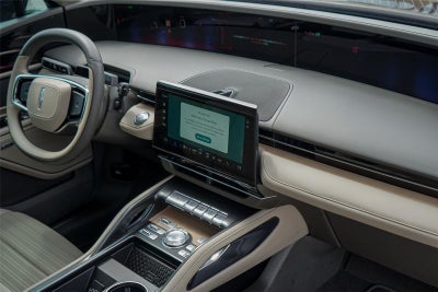 2025 Lincoln Nautilus Reserve