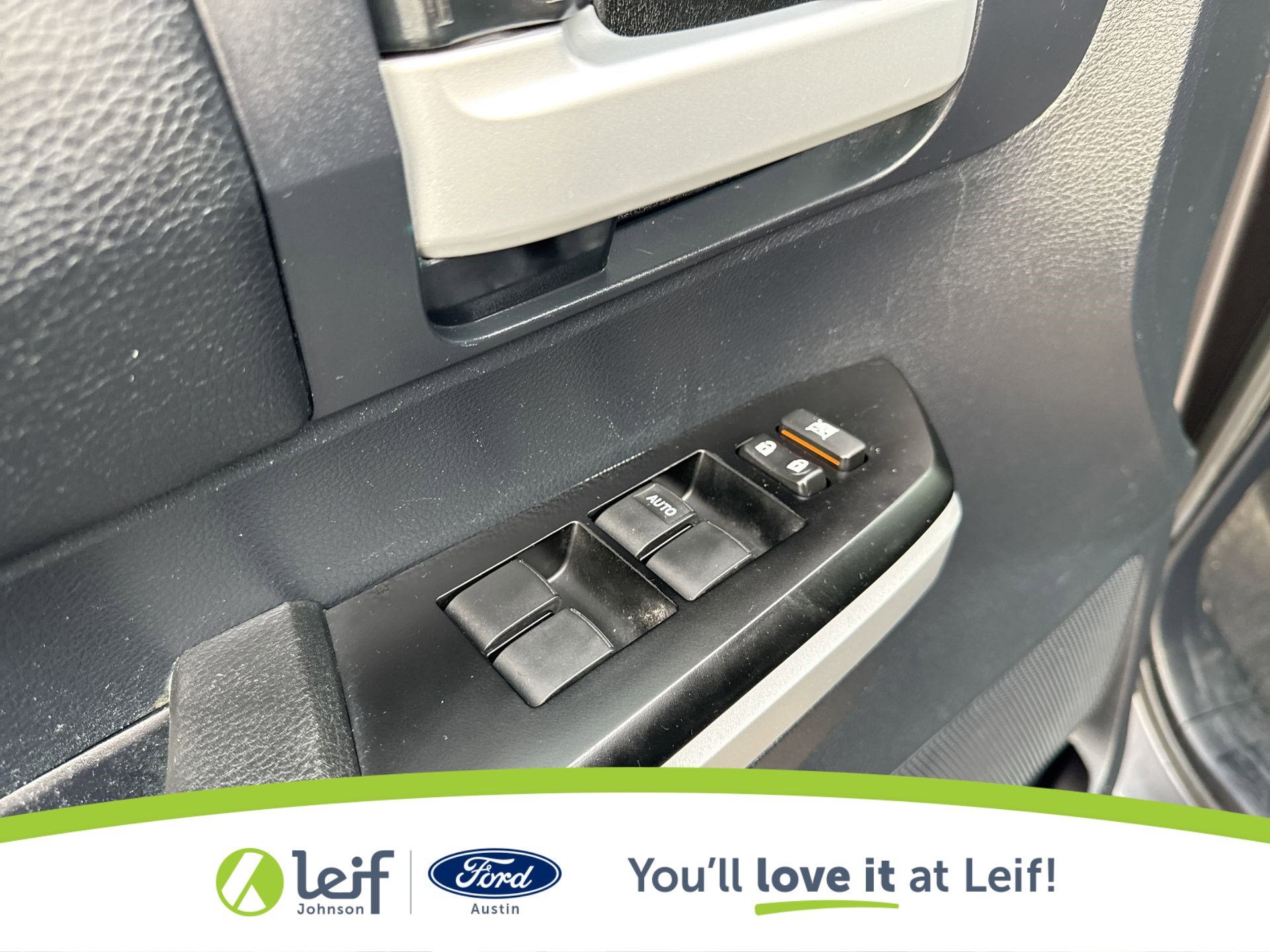 2015 Toyota Tundra SR5