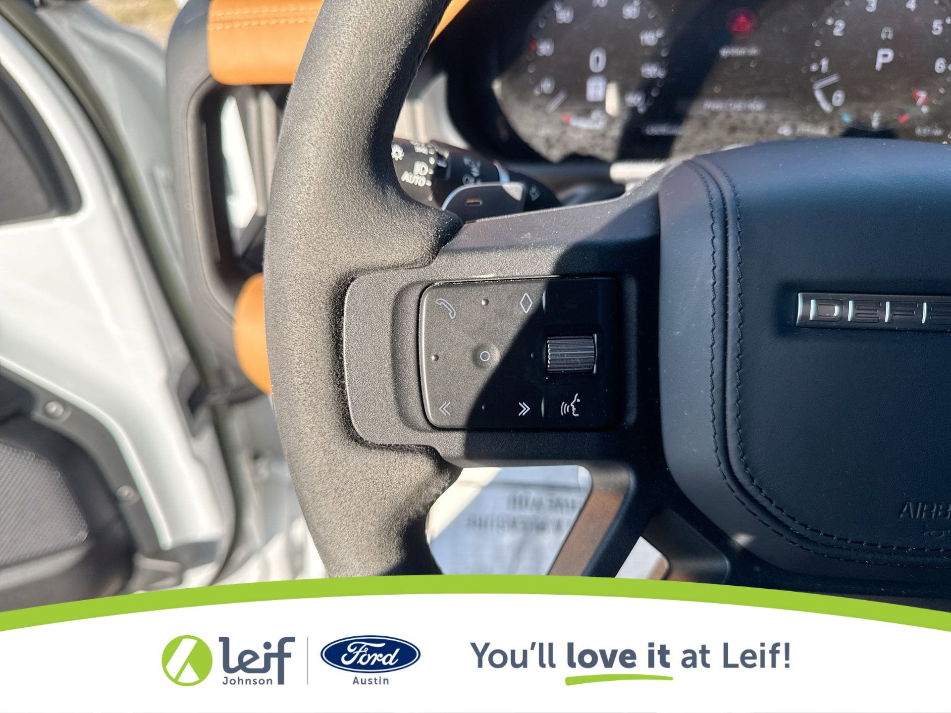 2023 Land Rover Defender 110 V8