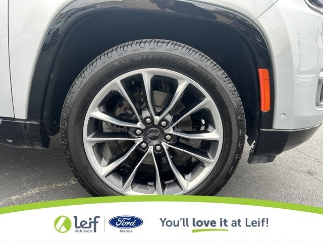 2022 Jeep Wagoneer Series III