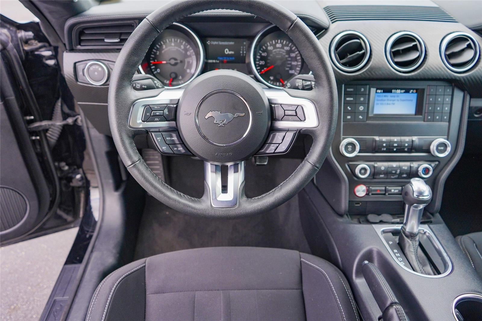 2022 Ford Mustang EcoBoost