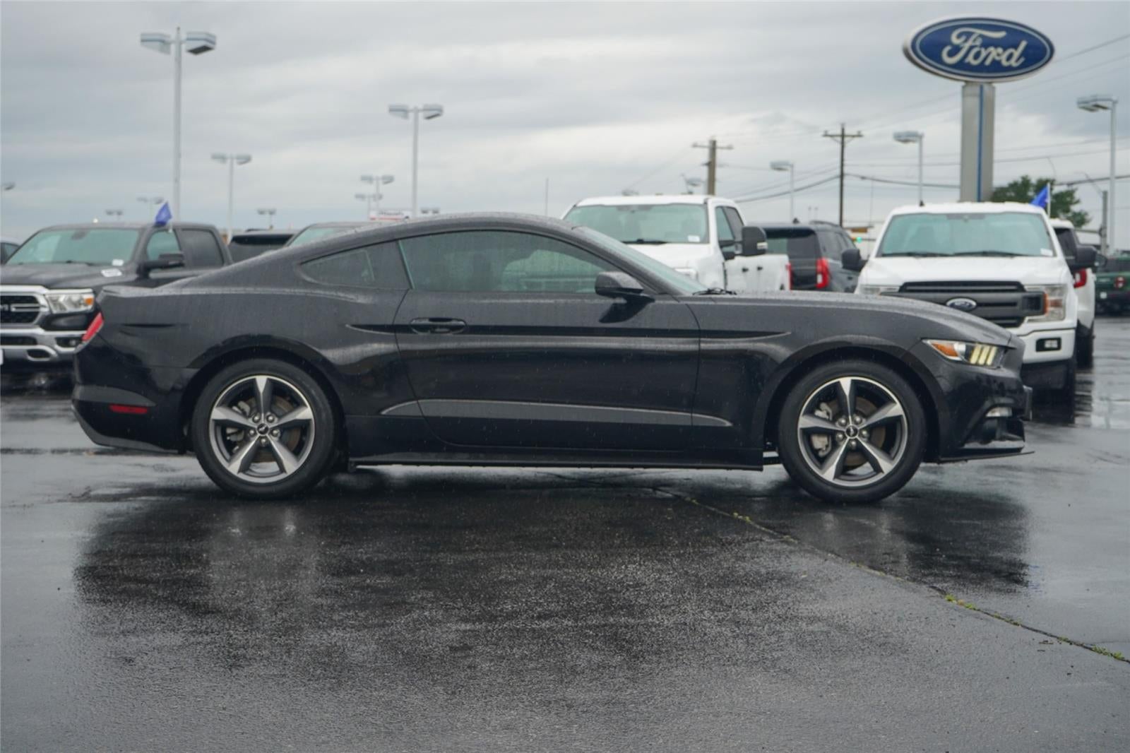 2016 Ford Mustang EcoBoost Premium