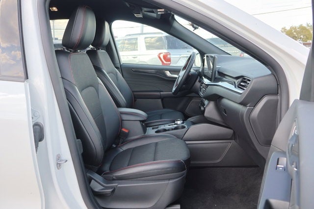 2024 Ford Escape Hybrid ST-Line