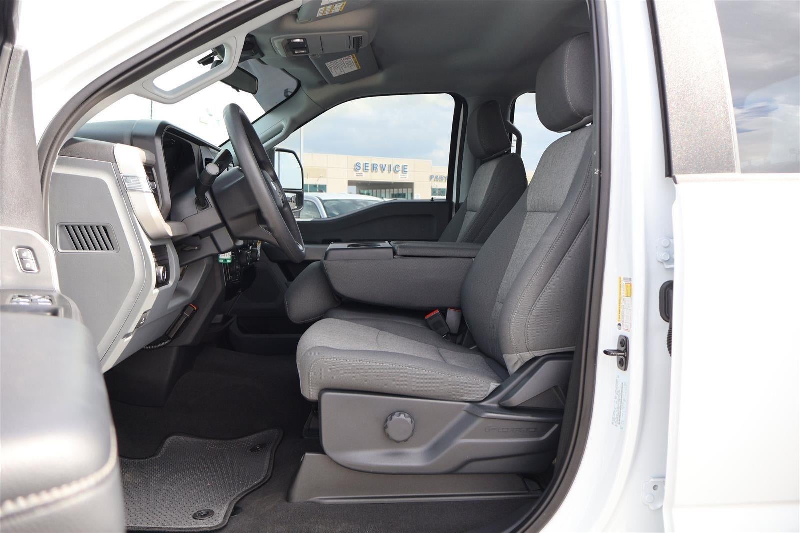 2025 Ford Super Duty F-250 STX