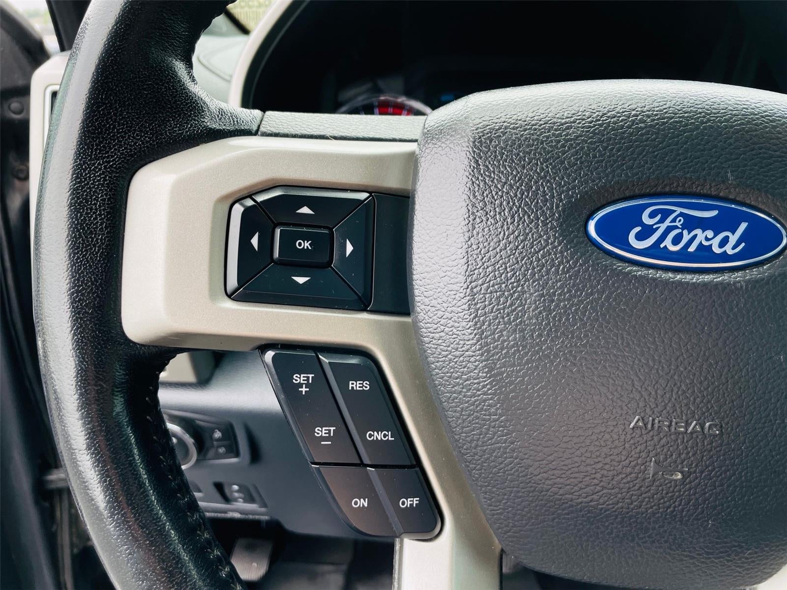 2022 Ford Super Duty F-350 Lariat