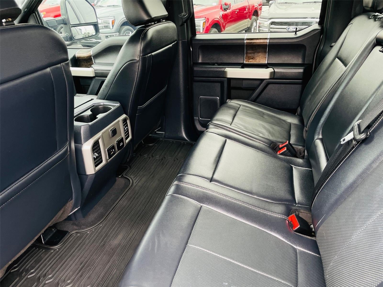 2022 Ford Super Duty F-350 Lariat