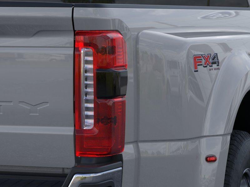 2026 Ford Super Duty F-350 Lariat