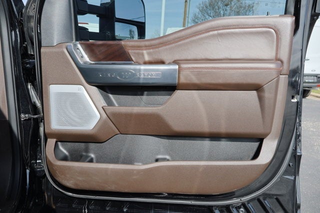 2025 Ford Super Duty F-450 King Ranch DRW