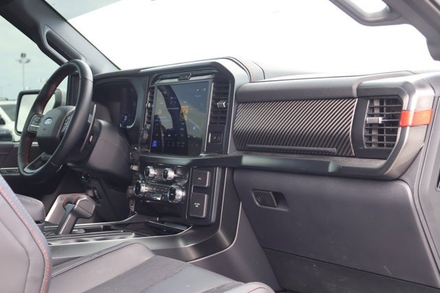 2025 Ford F-150 Raptor 37' Performance Package