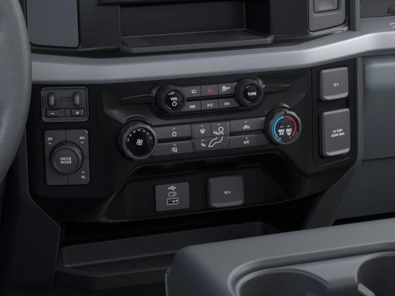 2026 Ford Super Duty F-350 XLT