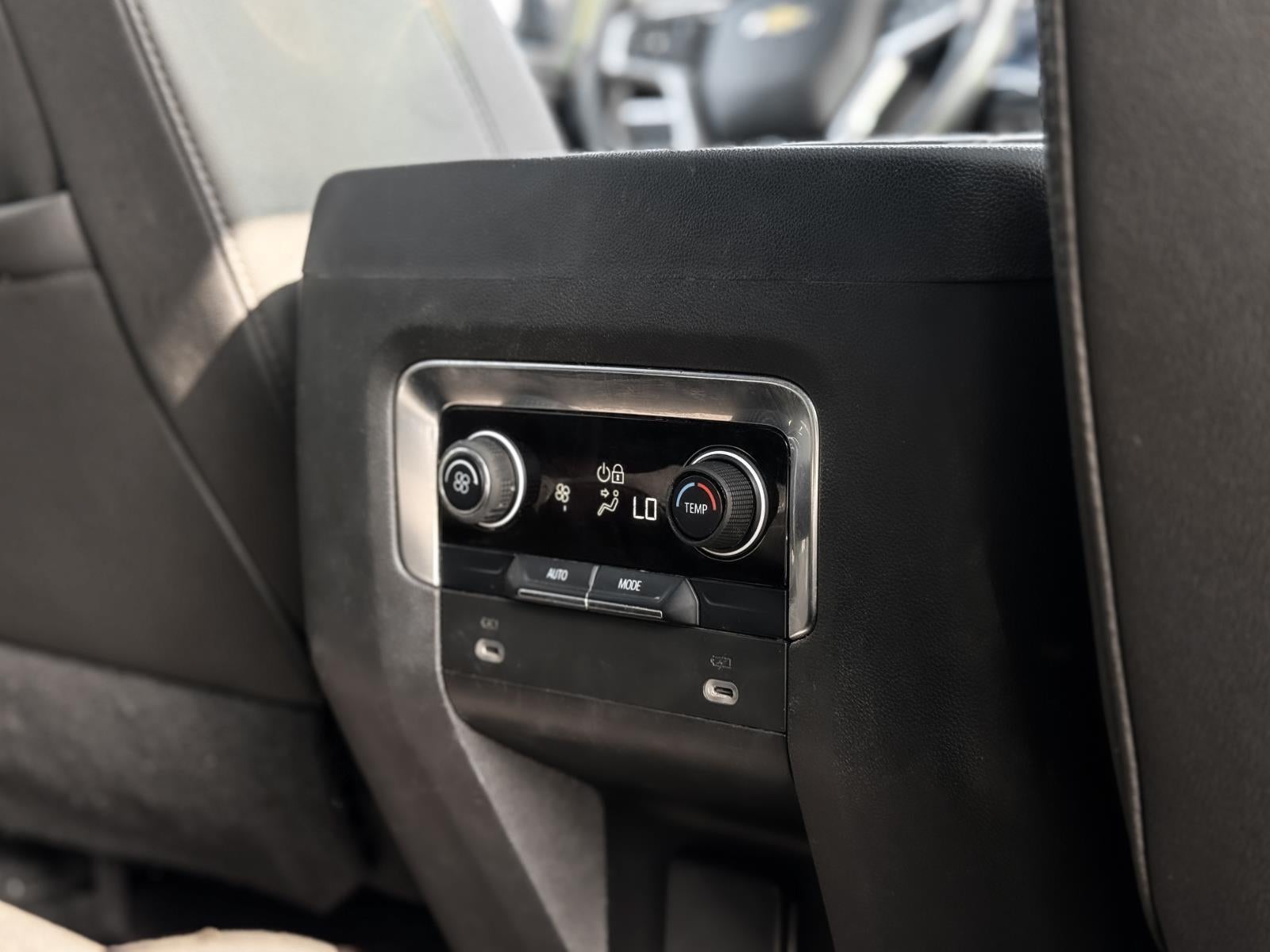 2022 Chevrolet Suburban LT