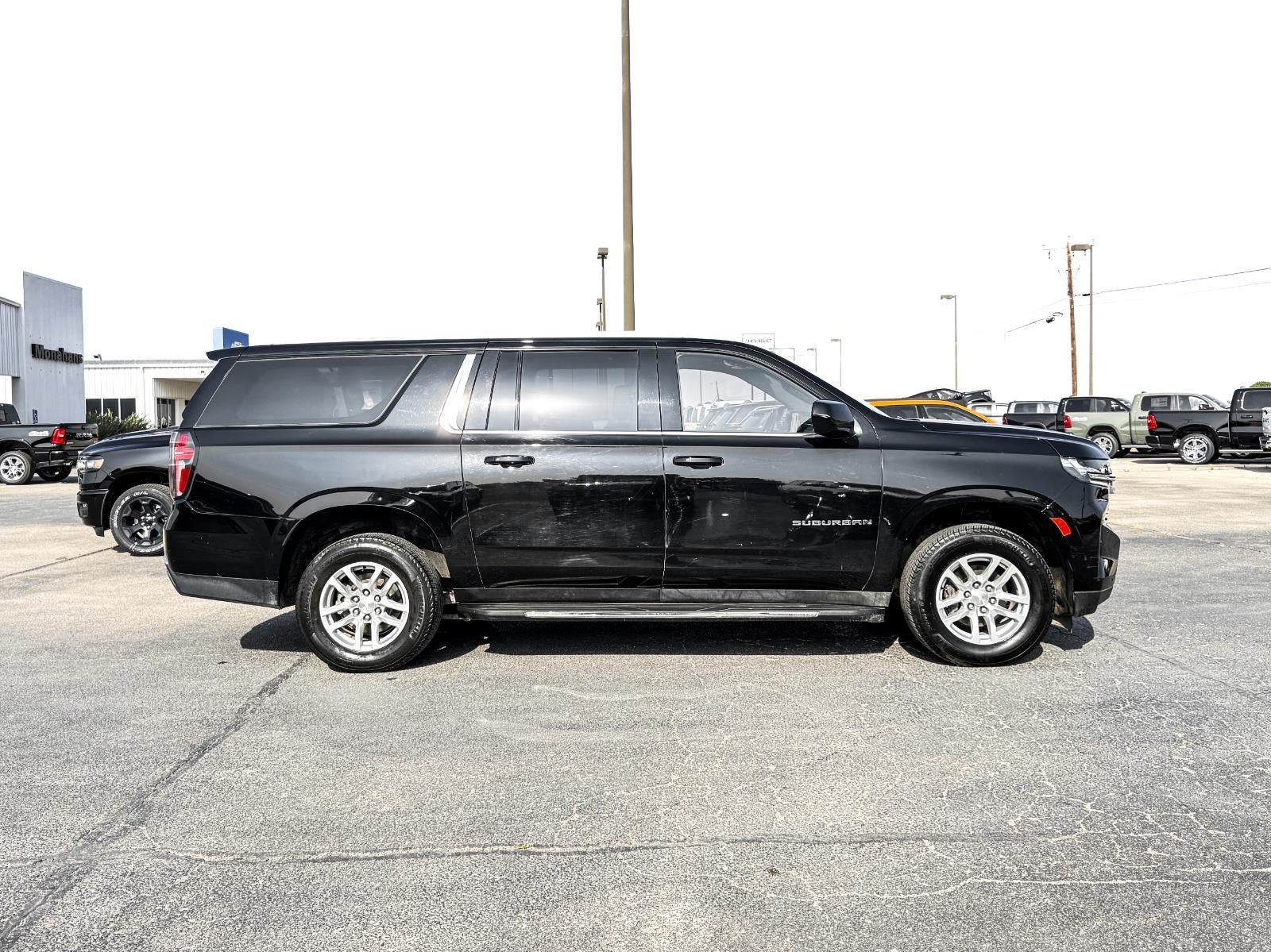 2022 Chevrolet Suburban LT
