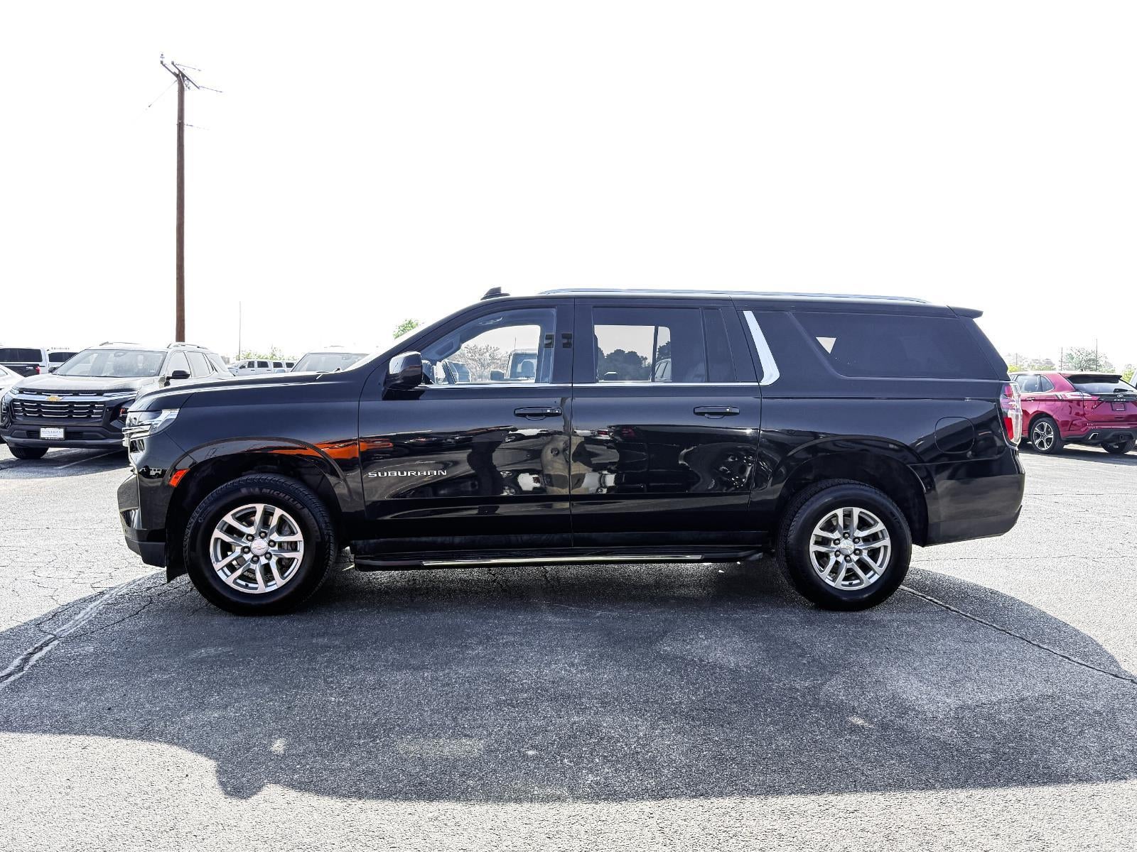 2022 Chevrolet Suburban LT