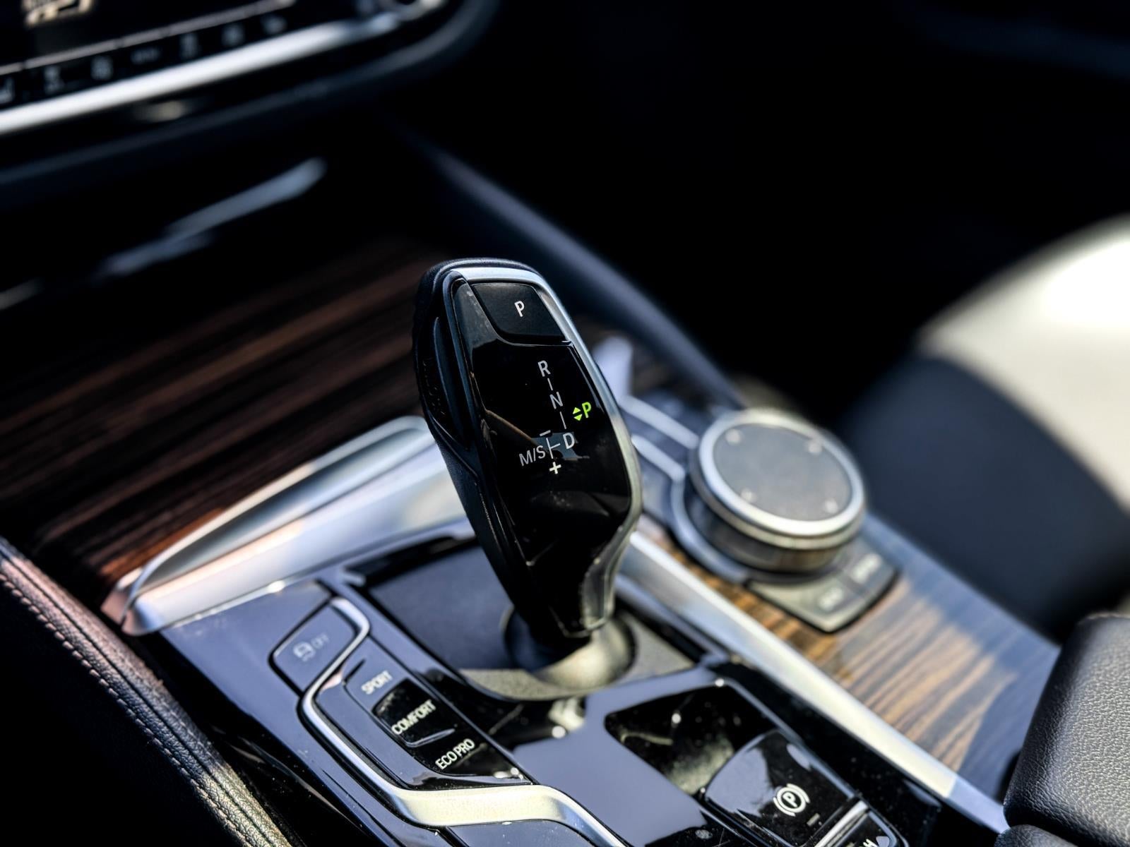 2021 BMW 530i 530i