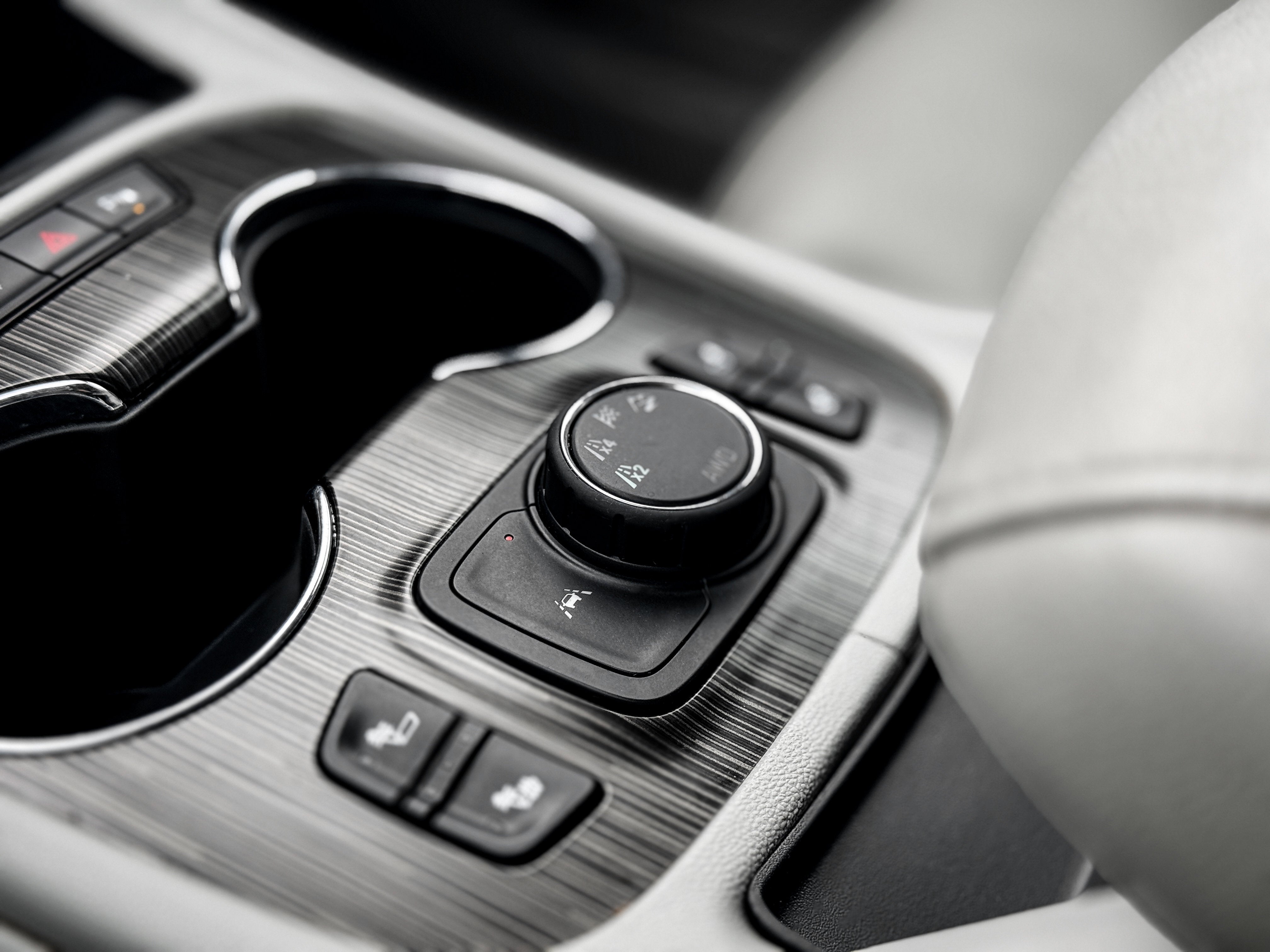 2023 GMC Acadia AWD SLT